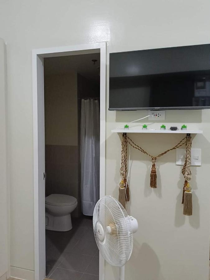 Budget Accommodation Holland Park Condominium Southwoods Binan Laguna Jalang エクステリア 写真