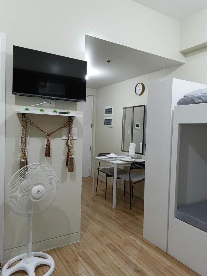 Budget Accommodation Holland Park Condominium Southwoods Binan Laguna Jalang エクステリア 写真