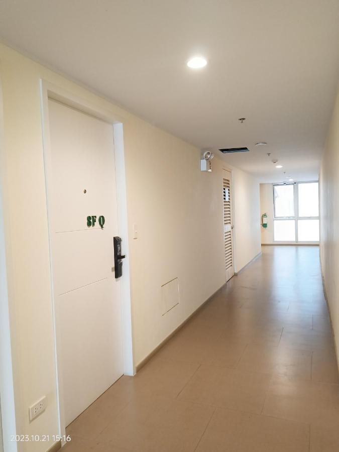 Budget Accommodation Holland Park Condominium Southwoods Binan Laguna Jalang エクステリア 写真